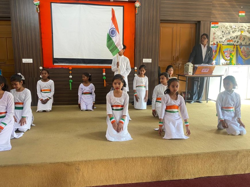 सनातन धर्म बाल मंदिर वरिष्ठ माध्यमिक विद्यालय में 76वां गणतंत्र दिवस बड़ी धूमधाम से मनाया गया