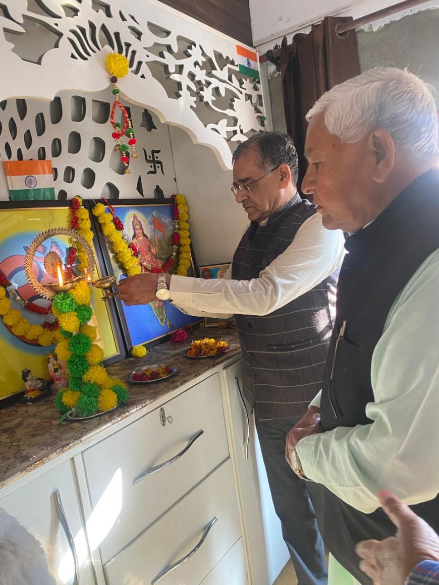 सनातन धर्म बाल मंदिर वरिष्ठ माध्यमिक विद्यालय में 76वां गणतंत्र दिवस बड़ी धूमधाम से मनाया गया