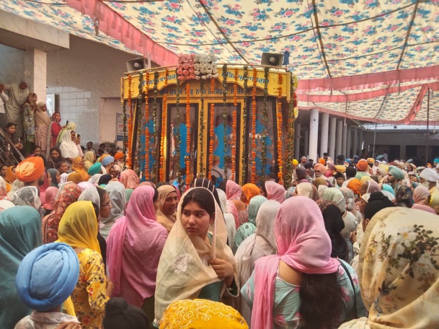 खालसा साजना दिवस बड़ी धूमधाम से मनाया।