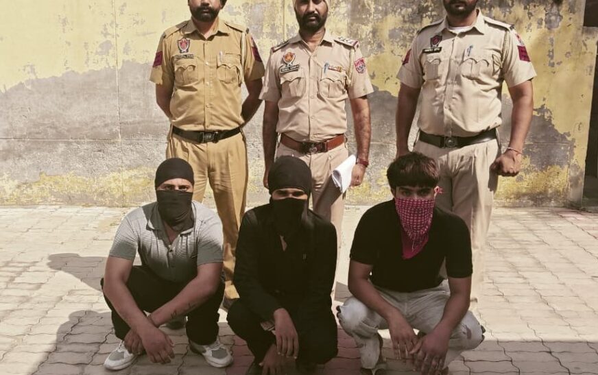 मोगा पुलिस द्वारा गांव माणूंके में फायरिंग करने वाले तीन व्यक्ति काबू