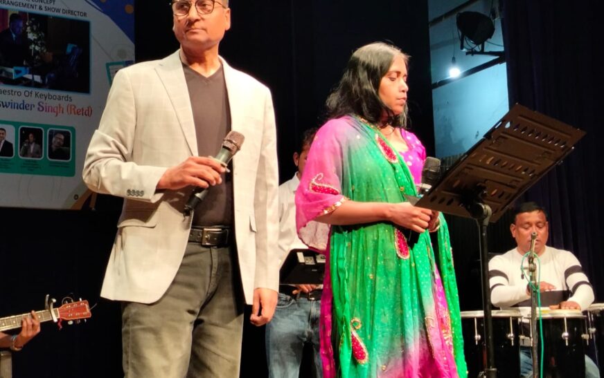 बेदर्दी बालमा तुझको मेरा मन याद करता है…