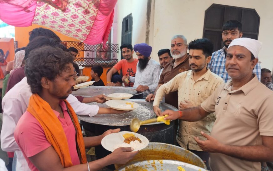 धूमधाम व श्रद्धापूर्वक मनाया विश्वकर्मा दिवस