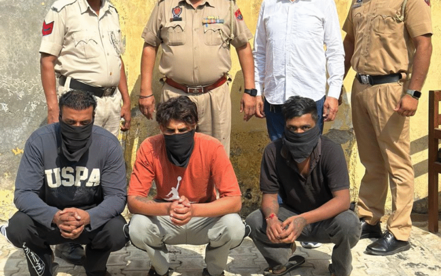 CIA स्टाफ मोगा की बड़ी कार्रवाई, दो अलग-अलग मामलों में 8 देसी पिस्तौल और 5 जिंदा राउंड सहित 3 आरोपी किये