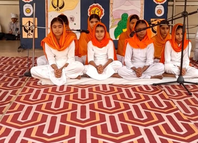 धूमधाम व श्रद्धा पूर्वक मनाया गुरु पर्व