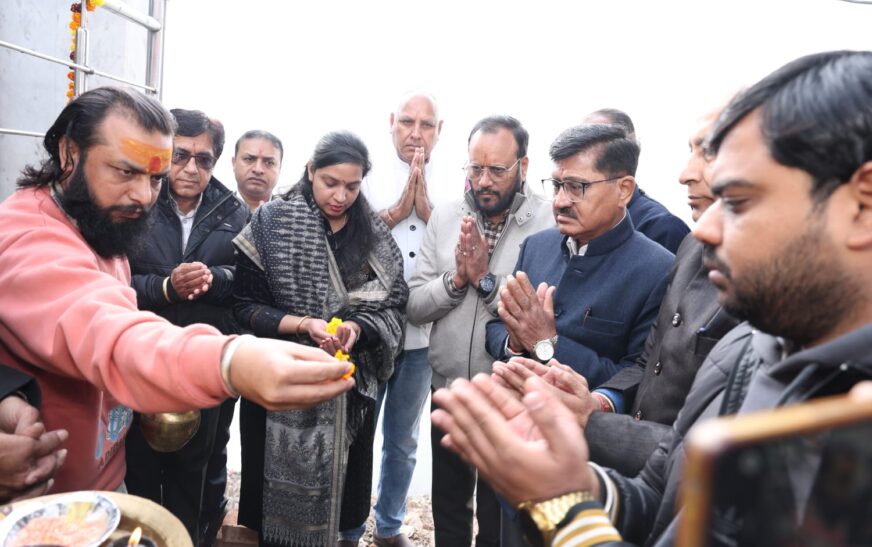 महापुरुषों और शहीदों के स्मारक राष्ट्र की धरोहर : सुभाष कथुरिया