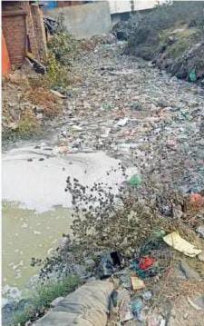 औद्योगिक इकाइयों का जहरीला पानी बना जनजीवन के लिए संकट,स्वास्थ्य समस्याओं में इजाफा, लोगों में बढ़ता रोष