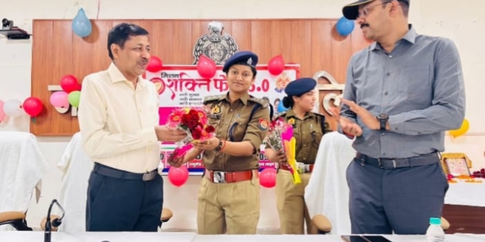 अंतर्राष्ट्रीय महिला दिवस पर पुलिस द्वारा उत्कृष्ट कार्य करने वाली महिलाओं को किया गया सम्मानित