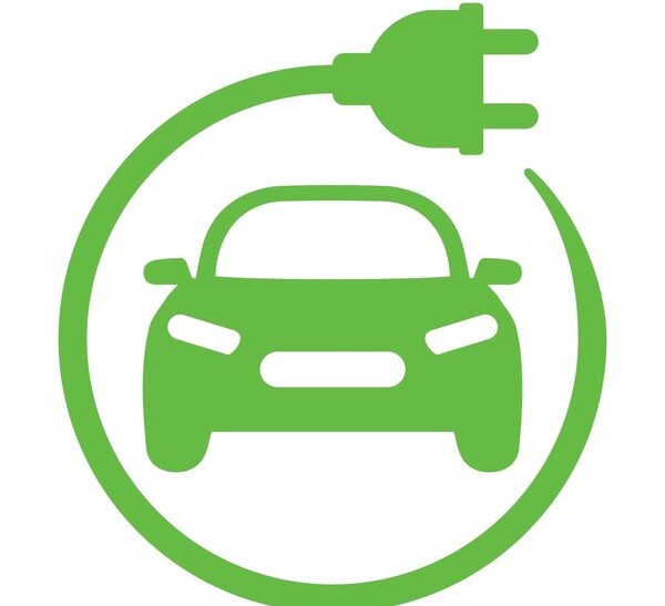 इलेक्ट्रिक कार आपके ढाई से तीन लाख रुपए बचा सकती है साल का पेट्रोल और सीएनजी के मुकाबले?