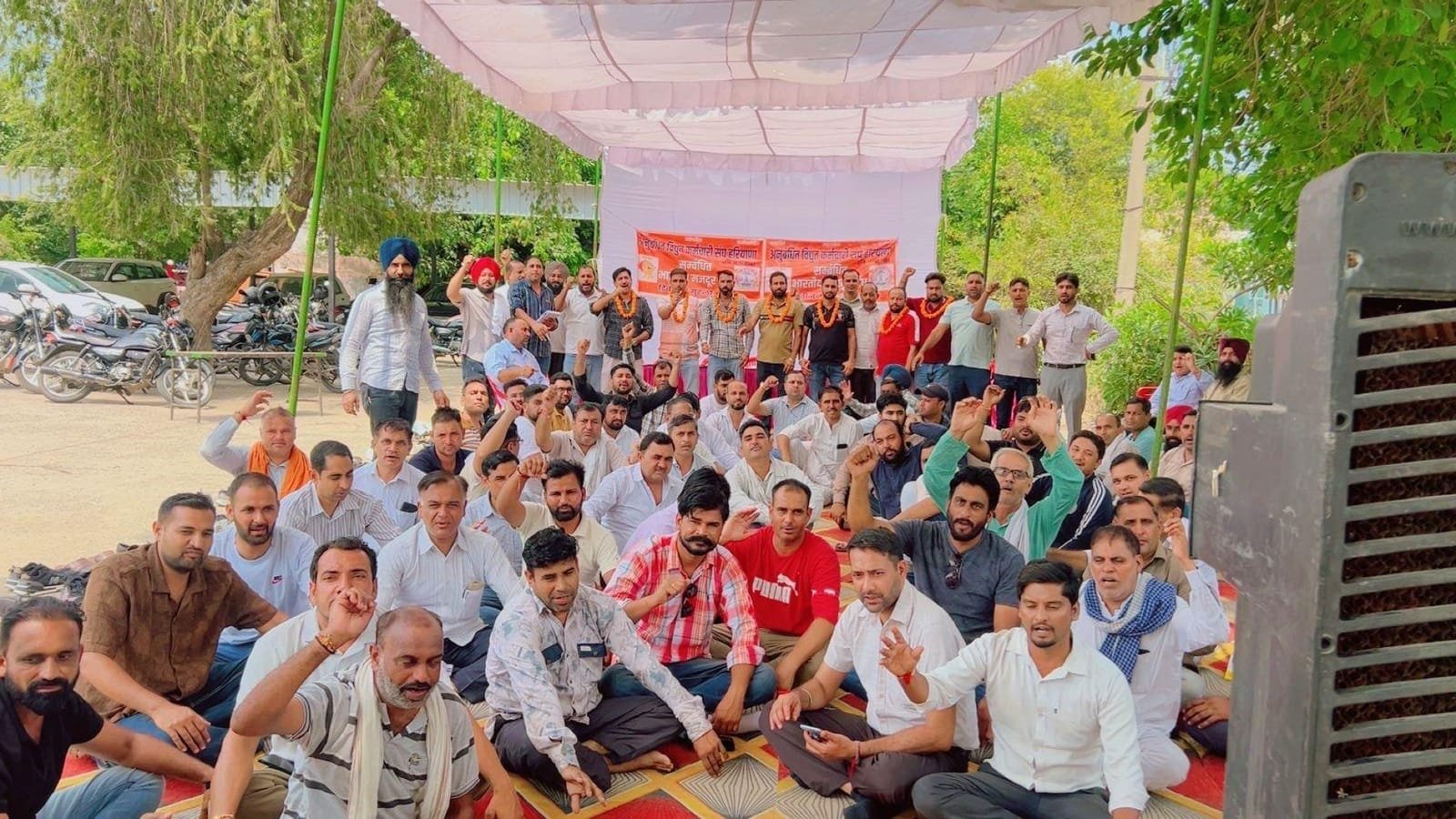 अनुबंधित विद्युत कर्मचारी संघ का गुहला यूनिट एवं सब-यूनिट अधिवेशन संपन्न; नई कार्यकारिणी का हुआ गठन