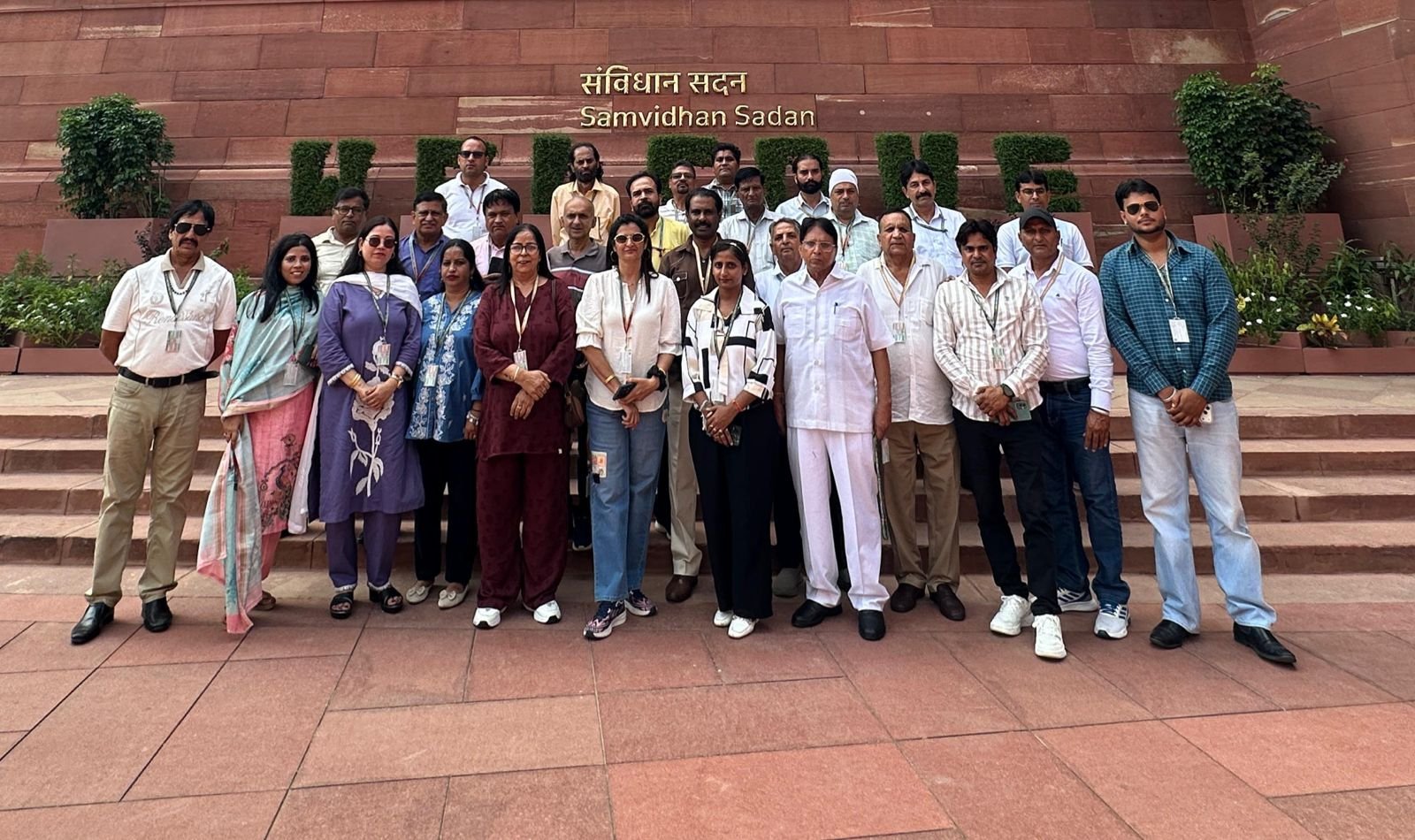 हरियाणा पत्रकार संघ के सदस्यों ने किया संसद और राष्ट्रपति भवन का भ्रमण